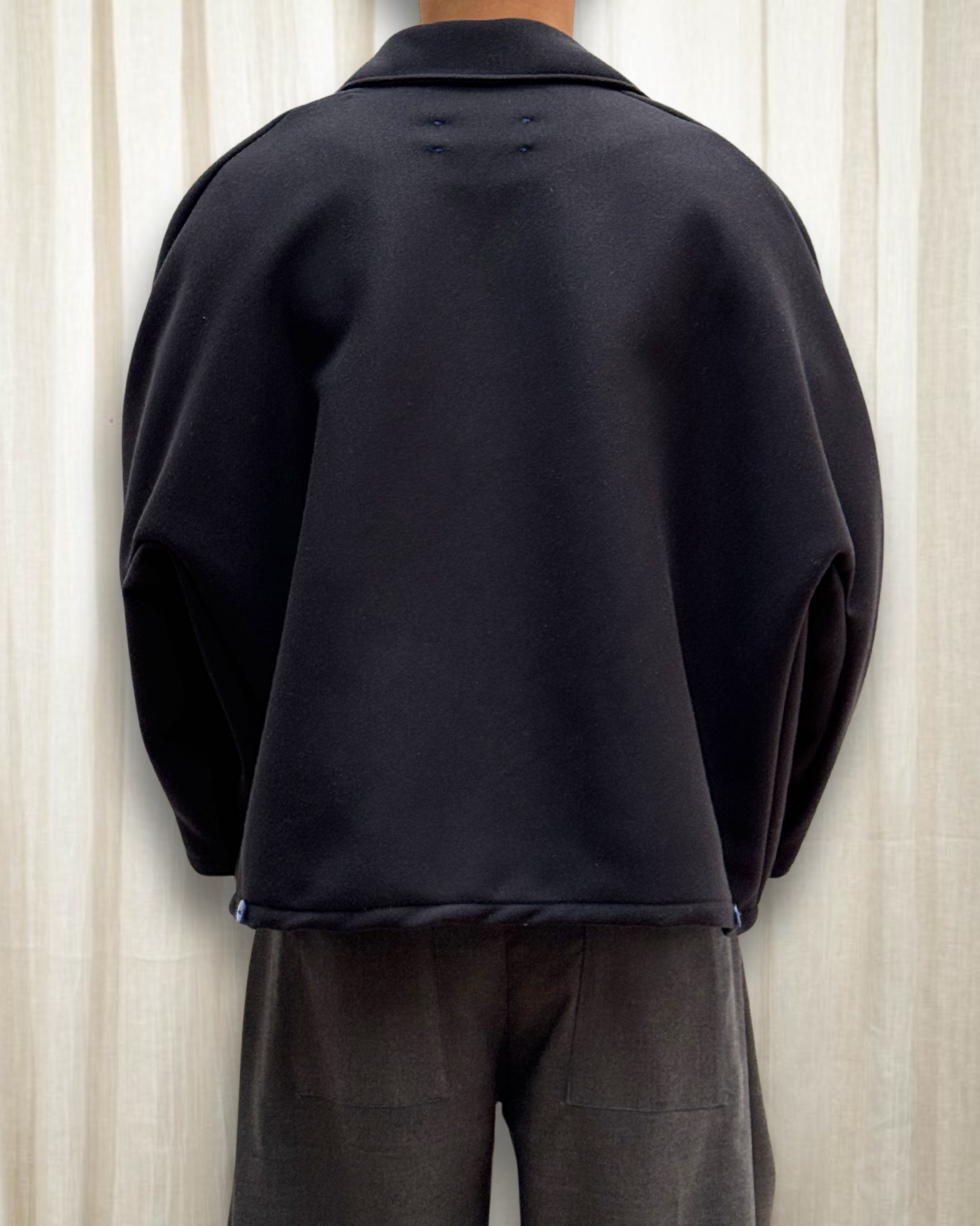 LC-OUTER.07 - Scuba Negro