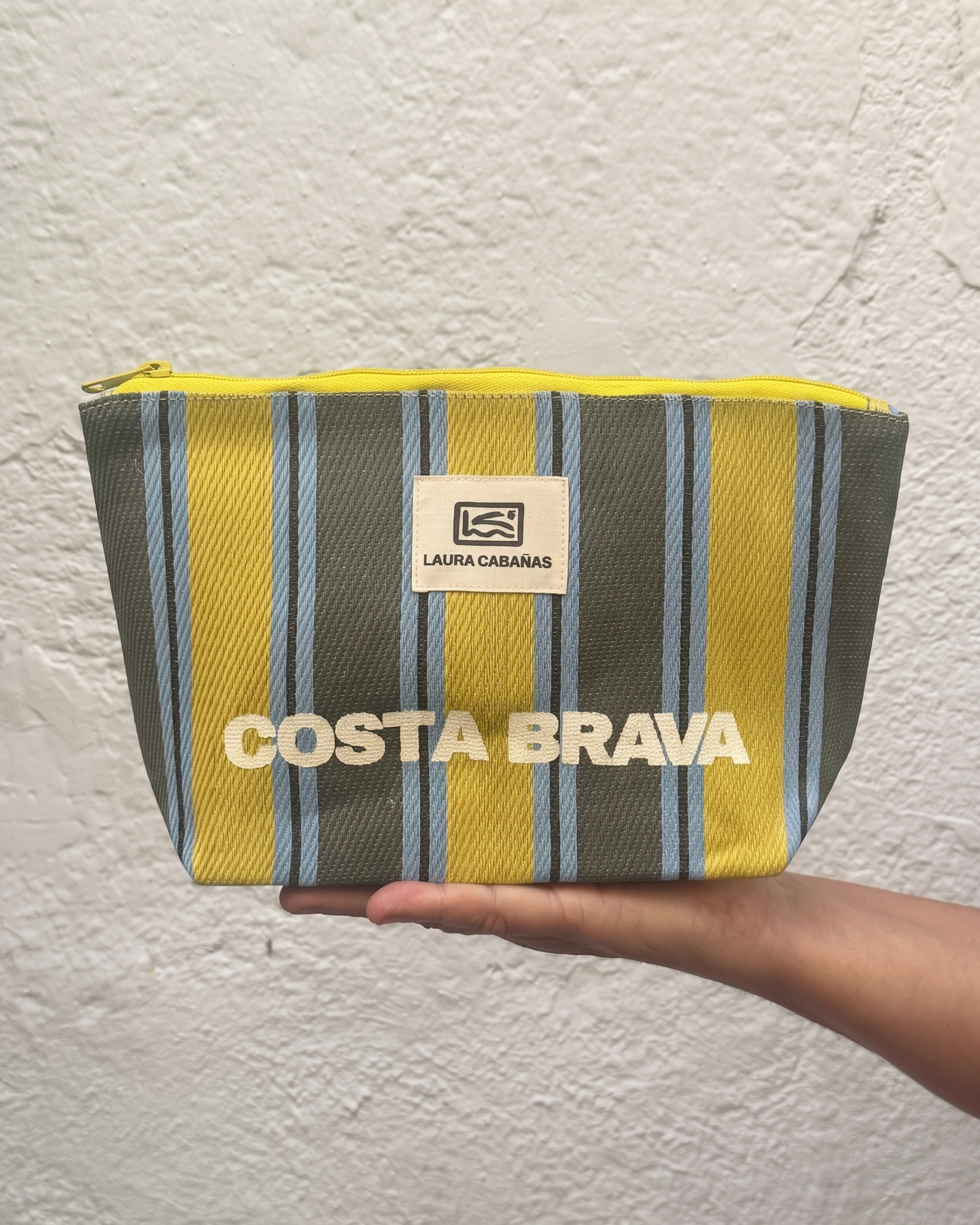 Costa Brava Recycled Nylon Neceser- Coco & Lima