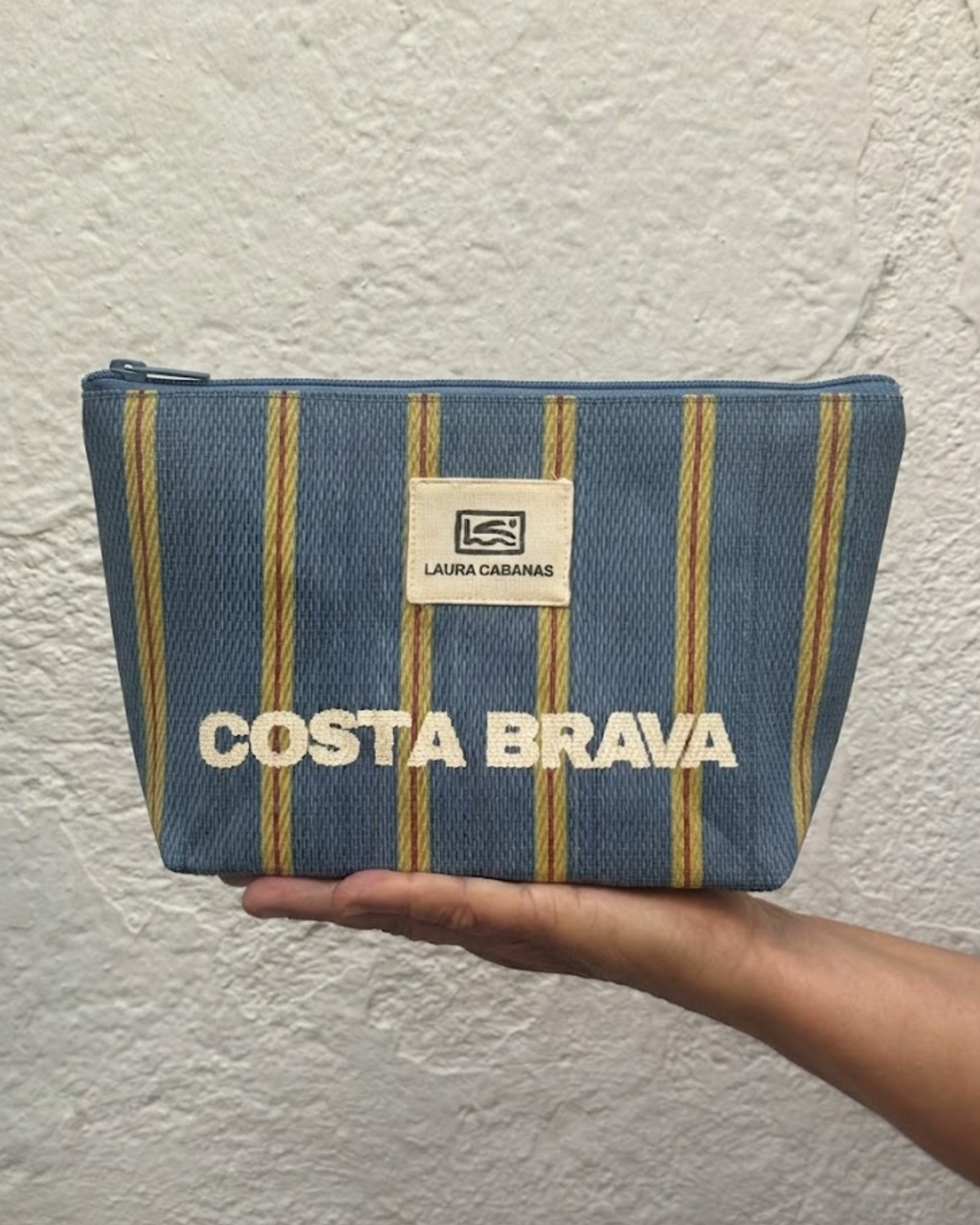 Costa Brava Recycled Nylon Neceser-  Cerezas & Azul