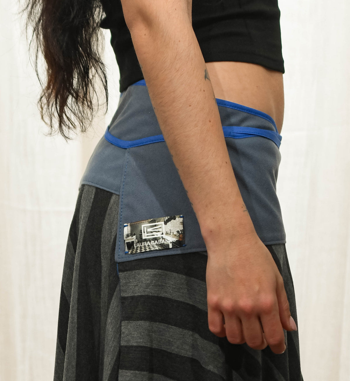 LC-SKIRT.03 Adaptive - Gris Azulado