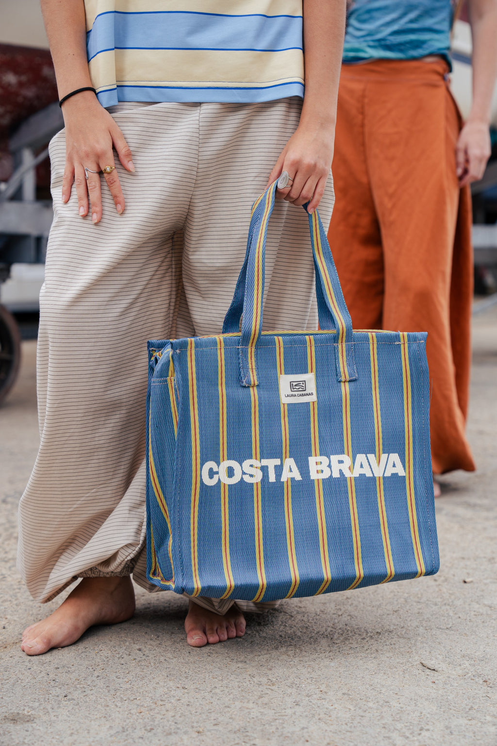 Costa Brava Recycled Nylon Bag -  Cerezas & Azul