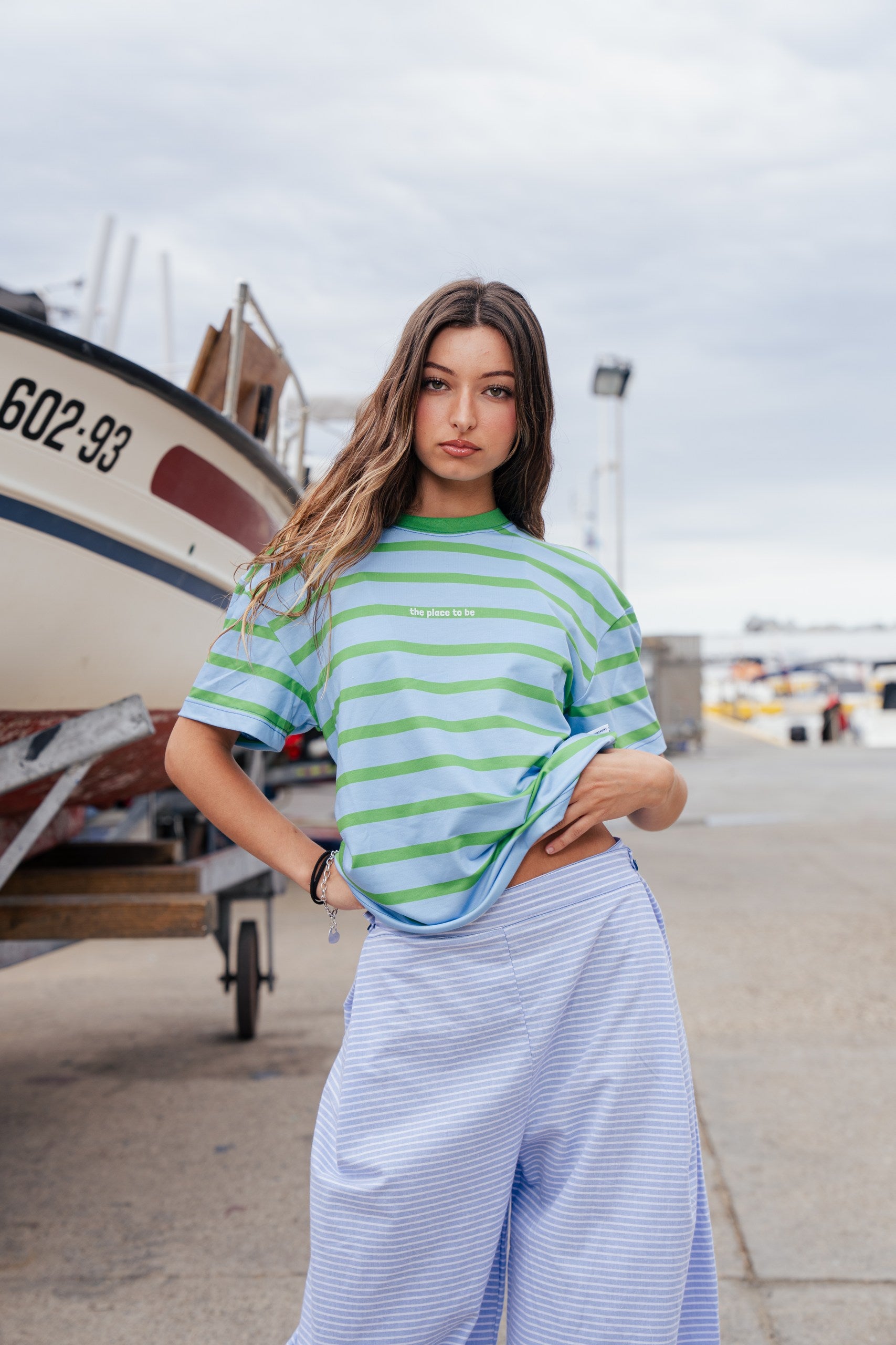 The Place To Be - 002  | Camiseta Coordenades